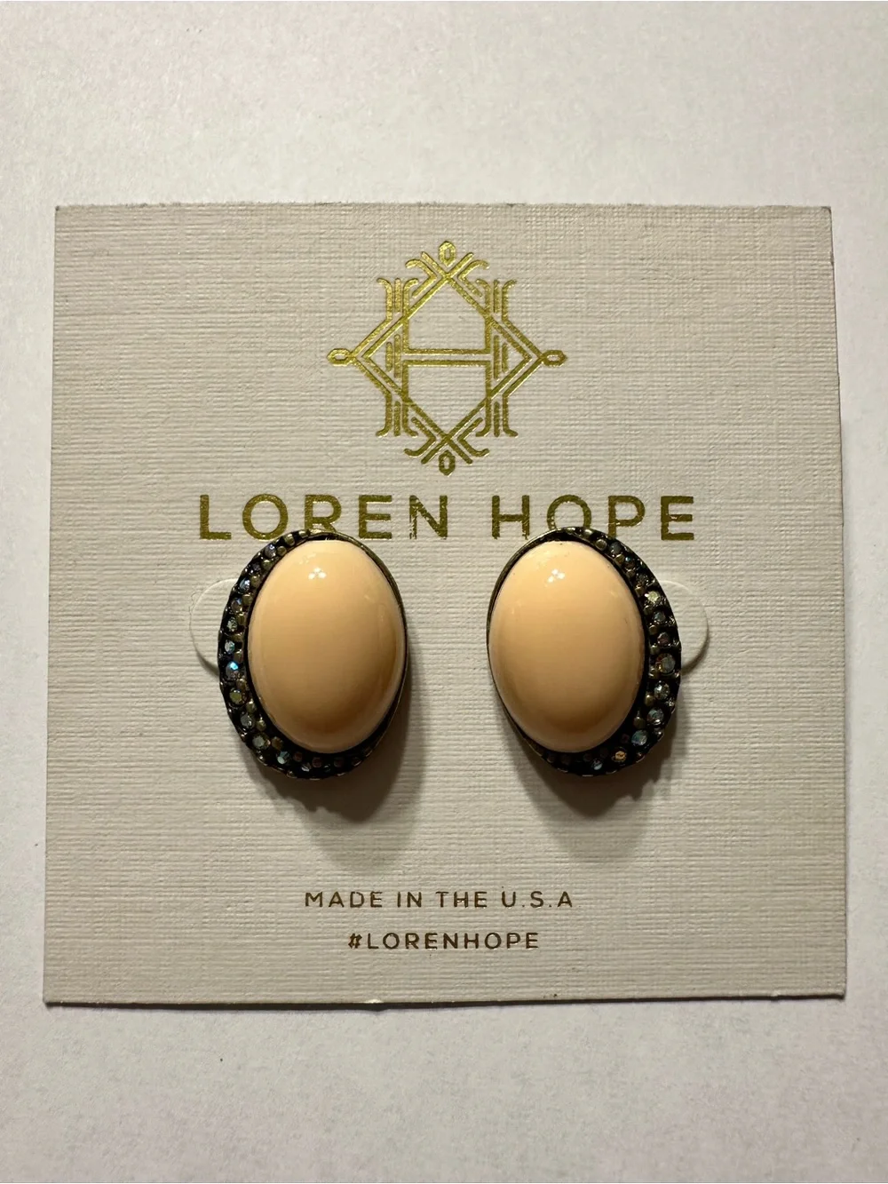 Loren Hope statement stud